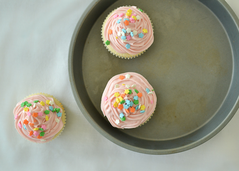 vanilla cupcakes