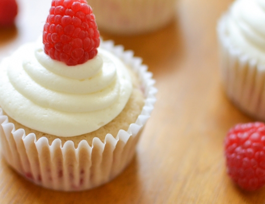 raspberry cupcakes