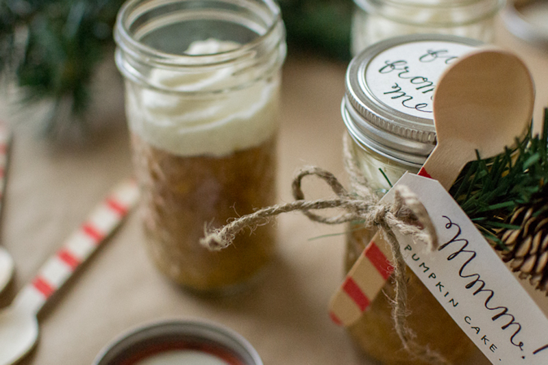 mason jar pumpkin cakes