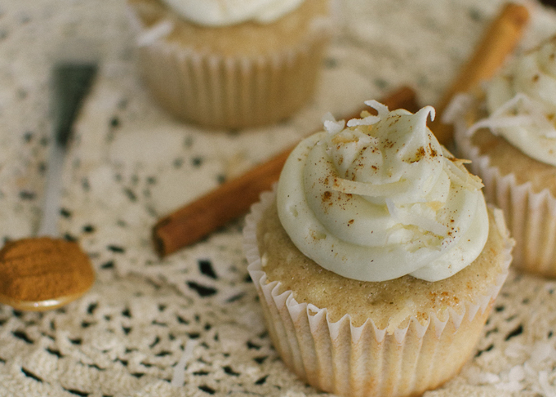 cinnamon coconut cupcakes