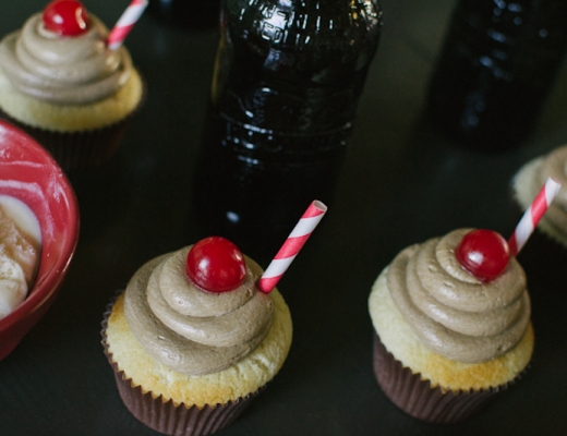 root beer float cupcakes