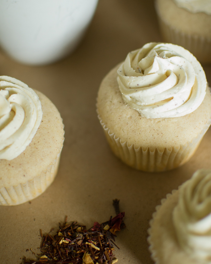 white chocolate chai spice cupcakes