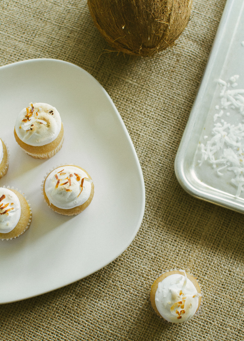 coconut toasted marshmallow cupcakes