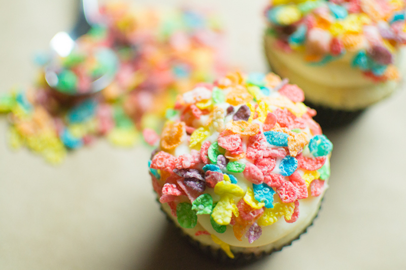 fruity pebbles cupcakes