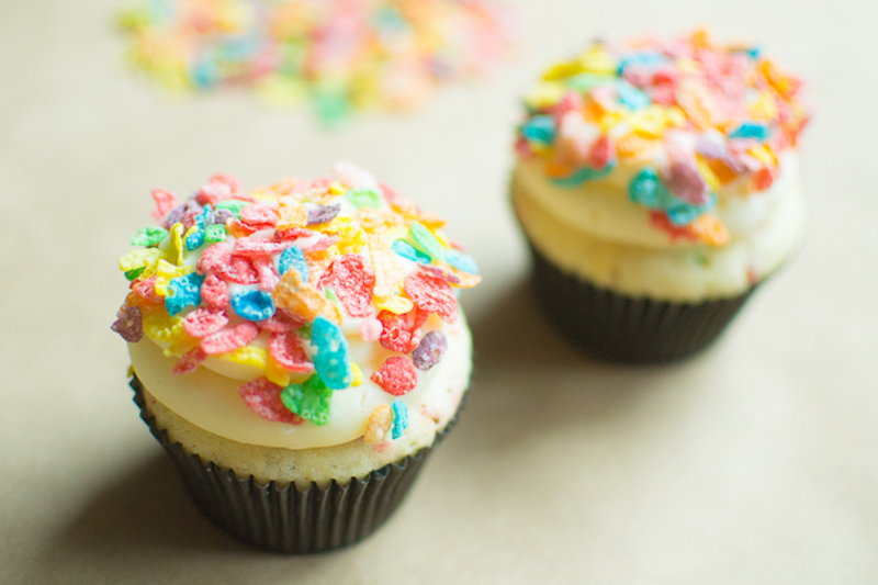 fruity pebbles cupcakes