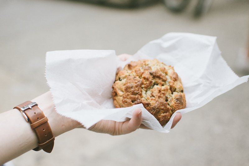 levain bakery cookie