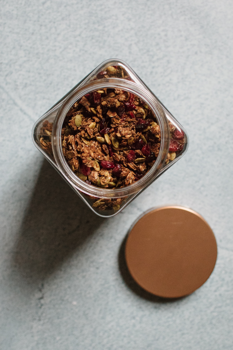 chocolate cranberry granola